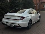 Hyundai Sonata 2022 годаүшін13 000 000 тг. в Алматы – фото 3