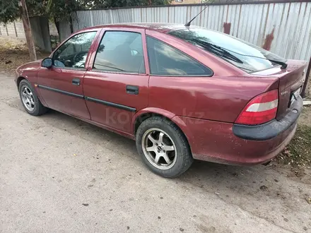 Opel Vectra 1998 года за 1 400 000 тг. в Алматы – фото 4