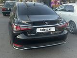Lexus ES 250 2023 года за 23 000 000 тг. в Алматы – фото 2