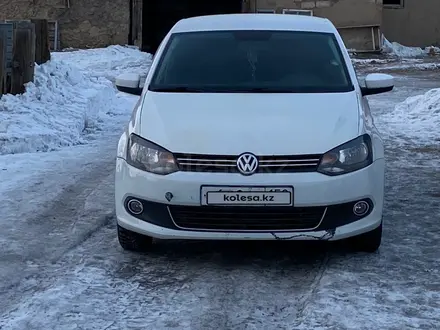 Volkswagen Polo 2013 года за 2 800 000 тг. в Жезказган – фото 2