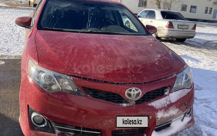 Toyota Camry 2014 года за 5 500 000 тг. в Жанаозен