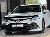Toyota Camry 2021 года за 17 500 000 тг. в Алматы