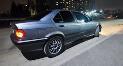 BMW 320 1993 года за 900 000 тг. в Алматы – фото 2