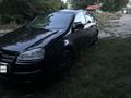 Volkswagen Jetta 2010 года за 3 200 000 тг. в Уральск – фото 2