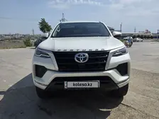 Toyota Fortuner, 2021