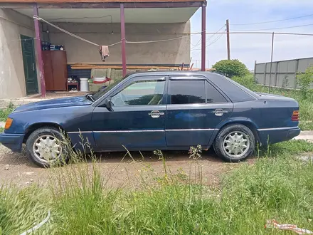 Mercedes-Benz E 200 1989 года за 950 000 тг. в Тараз – фото 3