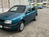 Volkswagen Golf 1994 годаүшін2 350 000 тг. в Уральск