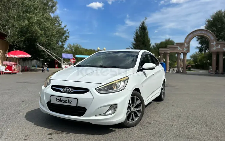 Hyundai Accent 2014 года за 5 400 000 тг. в Семей