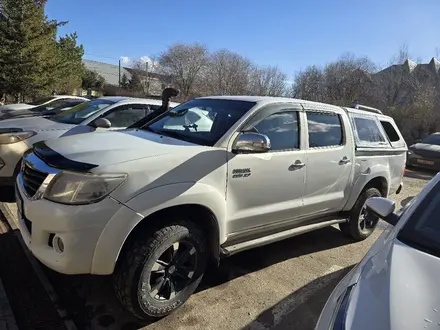 Toyota Hilux 2014 года за 10 500 000 тг. в Актобе – фото 3