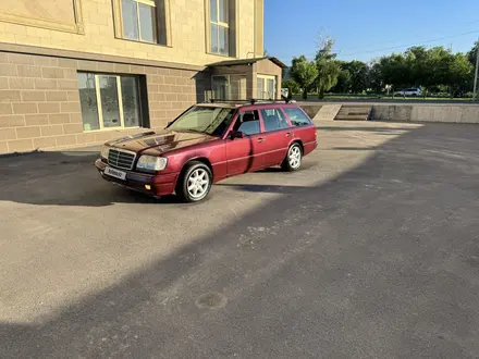 Mercedes-Benz E 300 1994 года за 2 500 000 тг. в Алматы – фото 4