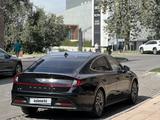 Hyundai Sonata 2021 годаүшін9 700 000 тг. в Алматы – фото 3
