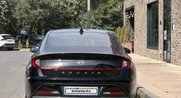 Hyundai Sonata 2021 года за 9 700 000 тг. в Алматы – фото 4