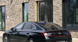 Hyundai Sonata 2021 года за 9 700 000 тг. в Алматы – фото 5