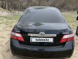 Toyota Camry 2009 года за 7 300 000 тг. в Семей – фото 2