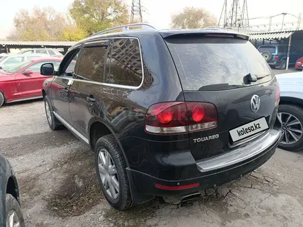 Volkswagen Touareg 2007 года за 4 700 000 тг. в Алматы – фото 4