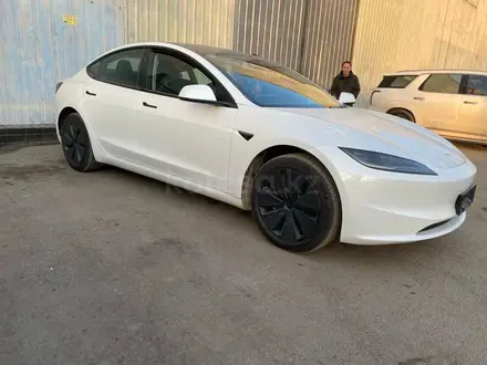 Tesla Model 3 2024 года за 17 900 000 тг. в Алматы – фото 11