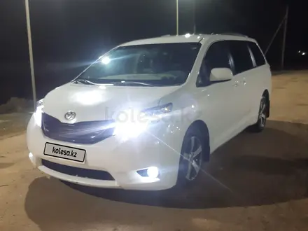 Toyota Sienna 2012 года за 11 000 000 тг. в Уральск – фото 8