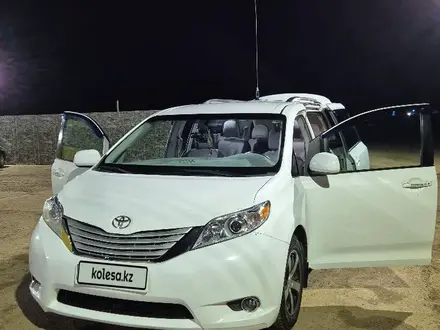 Toyota Sienna 2012 года за 11 000 000 тг. в Уральск – фото 9