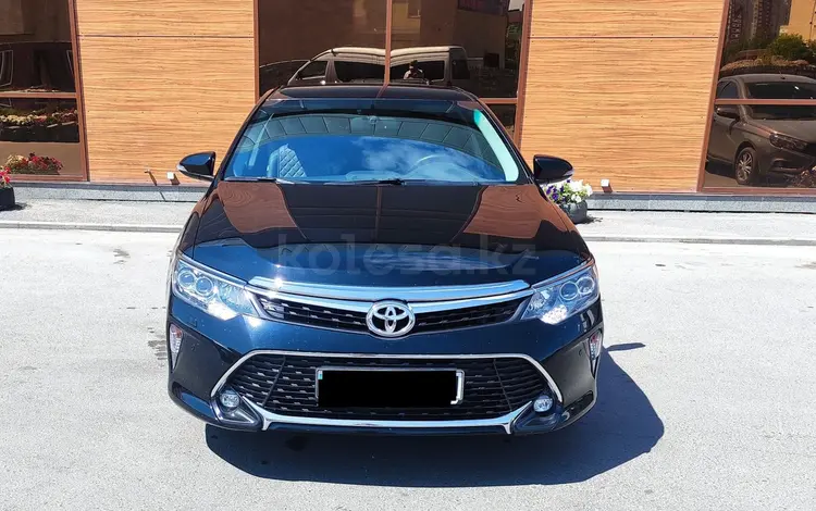 Toyota Camry 2017 года за 14 800 000 тг. в Астана