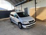 Opel Zafira 2001 годаfor3 800 000 тг. в Жанаозен