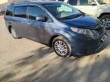 Toyota Sienna 2016 года за 8 000 000 тг. в Жанаозен – фото 2