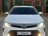 Toyota Camry 2016 годаүшін11 000 000 тг. в Актобе – фото 5