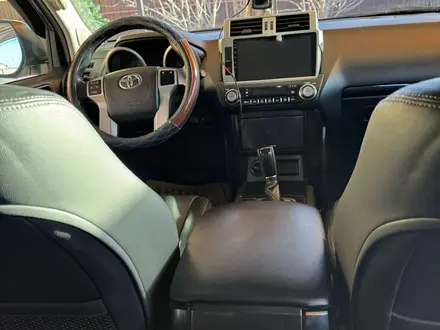 Toyota Land Cruiser Prado 2015 года за 18 900 000 тг. в Атырау – фото 14