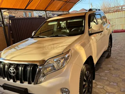 Toyota Land Cruiser Prado 2015 года за 18 900 000 тг. в Атырау – фото 4