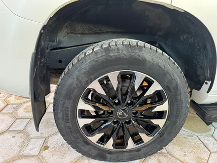 Toyota Land Cruiser Prado 2015 года за 18 900 000 тг. в Атырау – фото 6