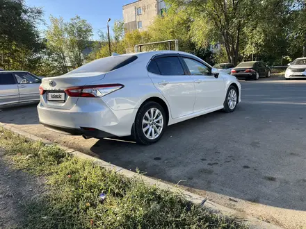 Toyota Camry 2020 года за 13 000 000 тг. в Уральск – фото 9