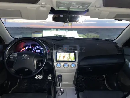 Toyota Camry 2011 года за 4 200 000 тг. в Атырау – фото 11