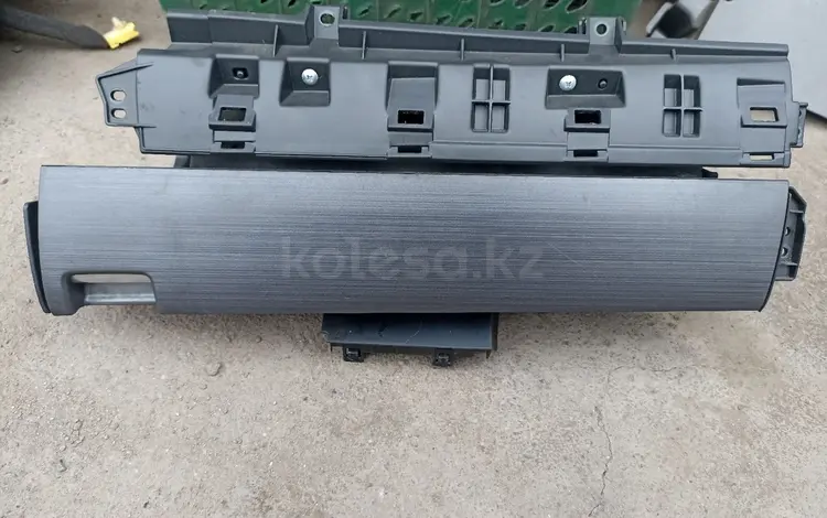 Бардачек левый руль за 20 000 тг. в Алматы