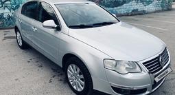 Volkswagen Passat 2005 года за 3 400 000 тг. в Алматы – фото 4