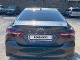 Toyota Camry 2023 года за 20 900 000 тг. в Алматы – фото 4