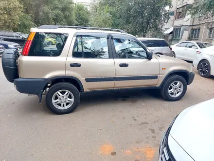 Honda CR-V 2001 года за 4 700 000 тг. в Алматы – фото 8