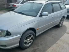 Toyota Avensis, 2002