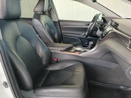 Toyota Camry 2020 года за 10 881 700 тг. в Шымкент – фото 9