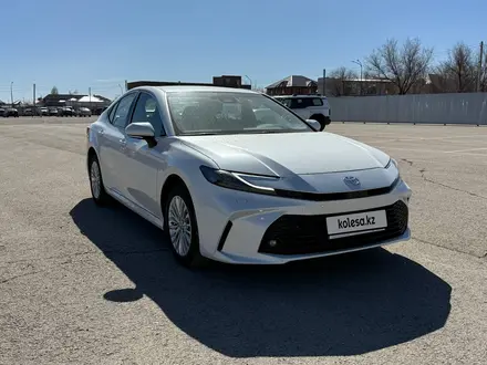Toyota Camry Elegance 2026 года за 16 690 000 тг. в Актобе – фото 2