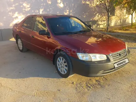 Toyota Camry 1998 года за 2 350 000 тг. в Жанаозен