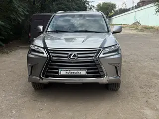 Lexus LX 570