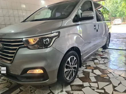 Hyundai Starex 2019 года за 18 000 000 тг. в Тараз – фото 2