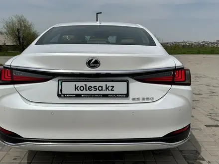 Lexus ES 250 2022 года за 25 000 000 тг. в Шымкент – фото 6
