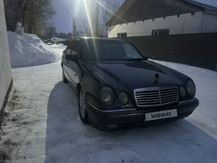 Mercedes-Benz E 280 1997 года за 2 600 000 тг. в Караганда – фото 11