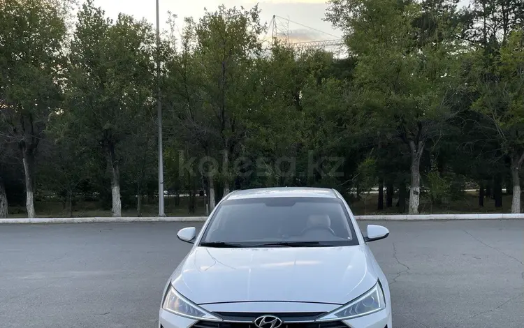 Hyundai Elantra 2019 года за 6 750 000 тг. в Караганда