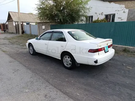 Toyota Camry 1997 года за 3 150 000 тг. в Алматы – фото 9