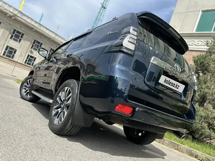 Toyota Land Cruiser Prado 2021 года за 32 500 000 тг. в Алматы – фото 14