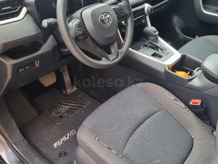 Toyota RAV4 2023 года за 15 300 000 тг. в Актау – фото 12