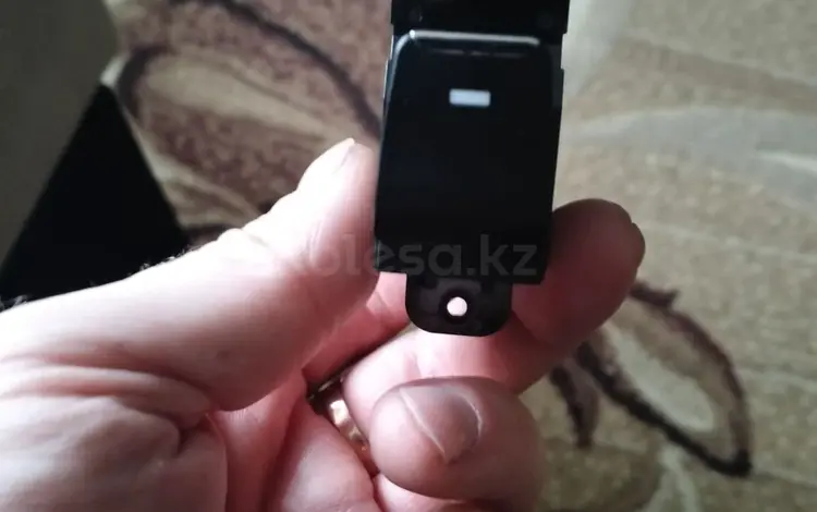 Кнопка стеклоподъемника за 2 000 тг. в Алтай