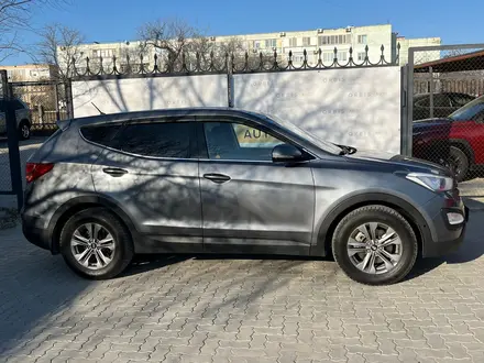 Hyundai Santa Fe 2015 года за 8 900 000 тг. в Актау – фото 2