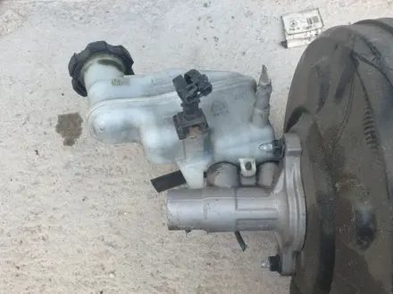 Вакуум главный тормозной цилиндр вакум оригинал Hyundai Kia за 35 000 тг. в Астана